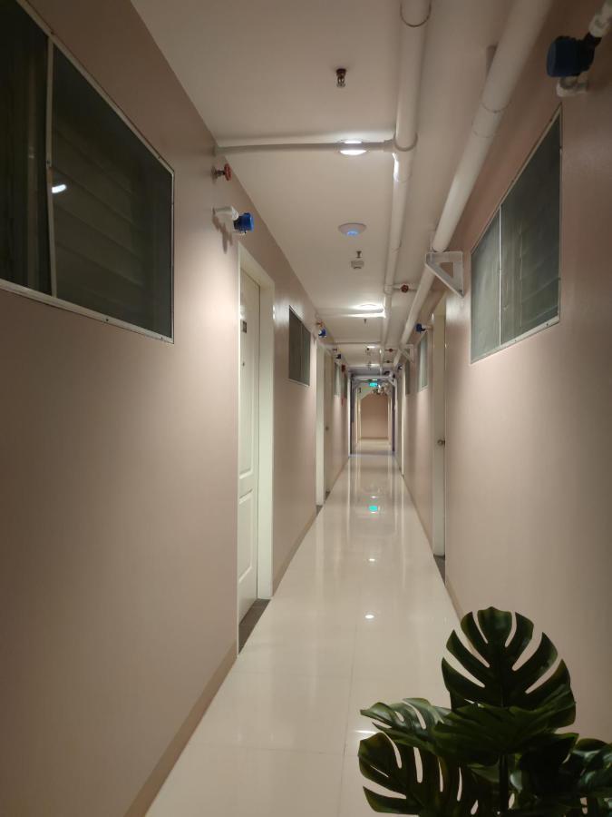 Glory Hotel Cubao Кесон Сити Екстериор снимка